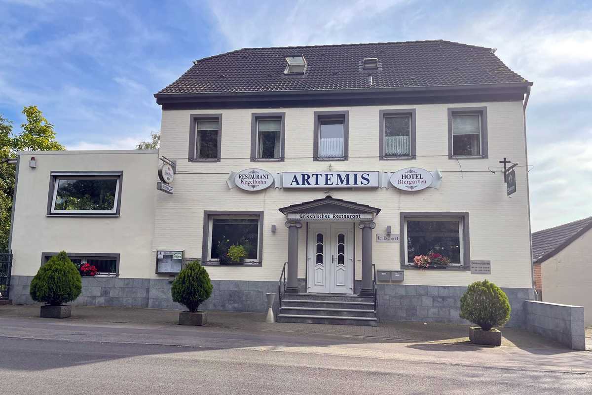 Hotel75